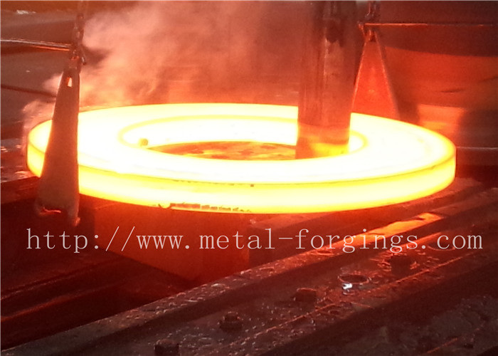 Reborde industrial del acero de carbono de ST52 ST60-2/anillos forjados grandes